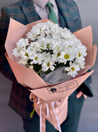 Моно букет №81 (7 хризантем)